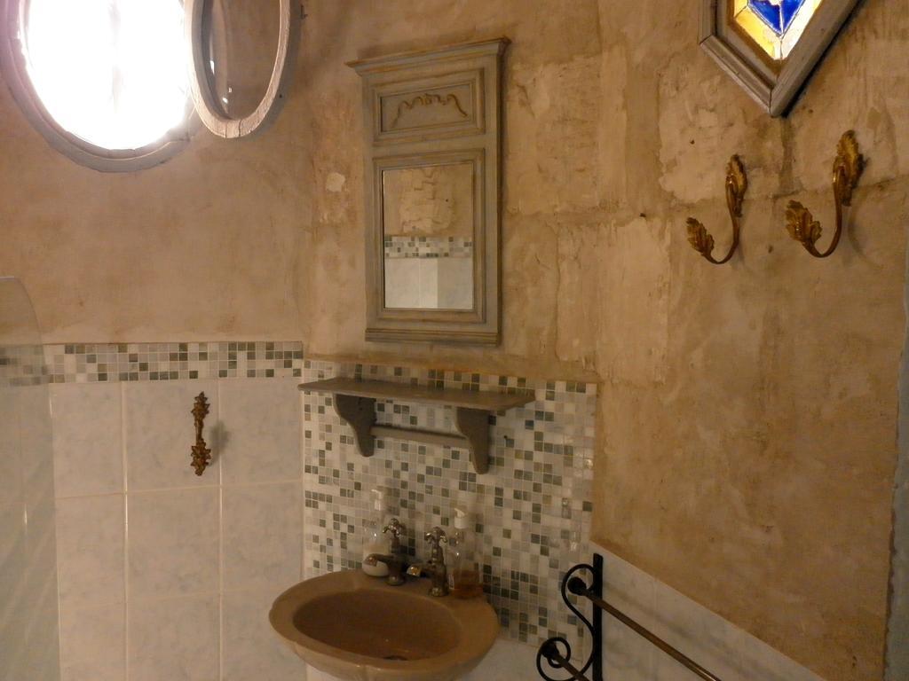 Les Deux Tours Bed & Breakfast Brignon Exterior photo