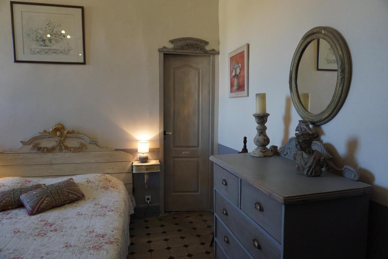 Les Deux Tours Bed & Breakfast Brignon Exterior photo