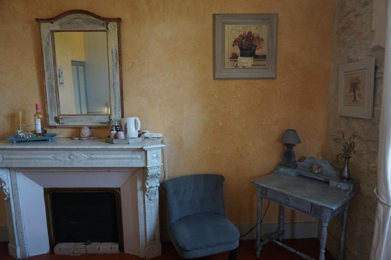 Les Deux Tours Bed & Breakfast Brignon Exterior photo