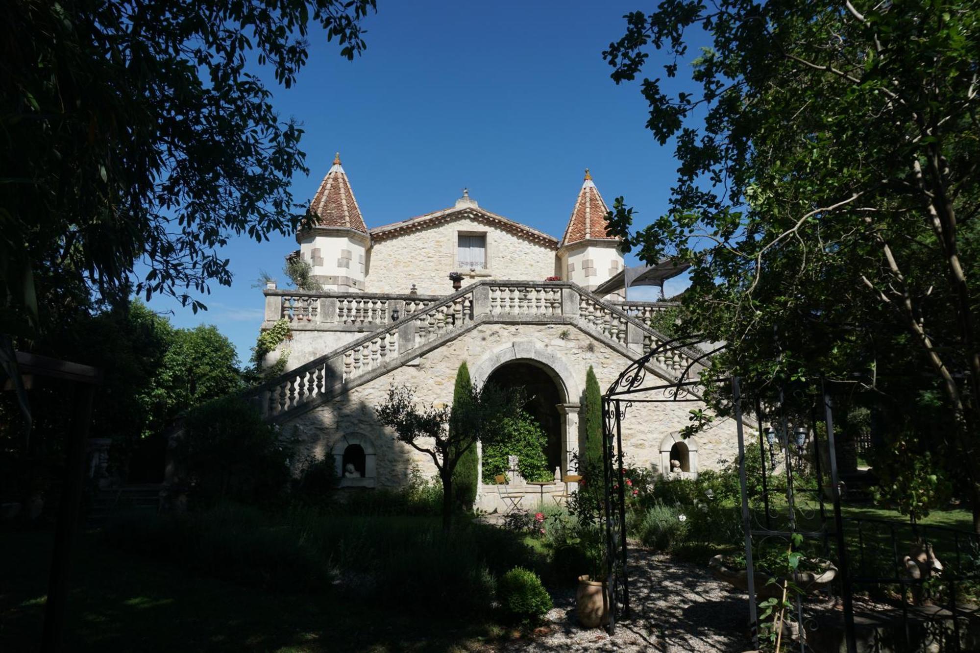 Les Deux Tours Bed & Breakfast Brignon Exterior photo
