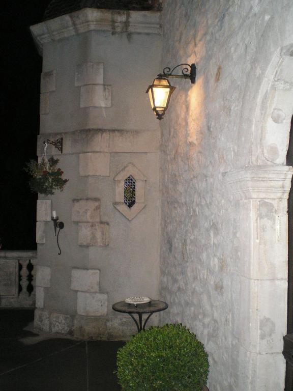 Les Deux Tours Bed & Breakfast Brignon Exterior photo