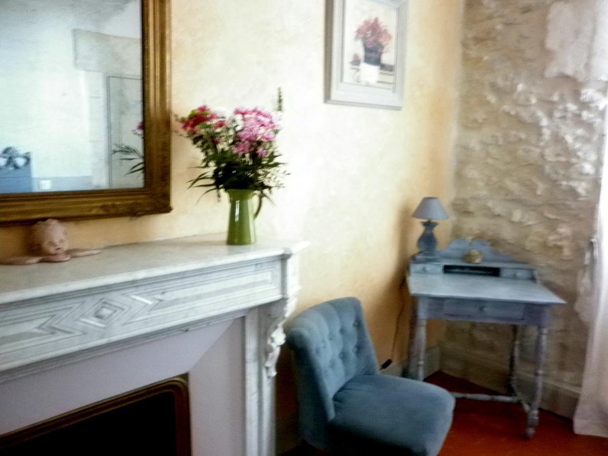 Les Deux Tours Bed & Breakfast Brignon Exterior photo